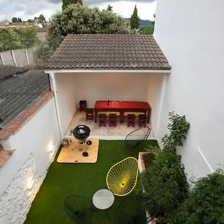 Casa Reformada Junto Al De